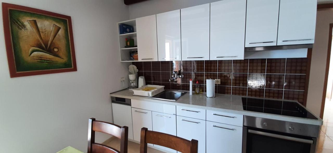 Apartments Jagoda Brela Zewnętrze zdjęcie